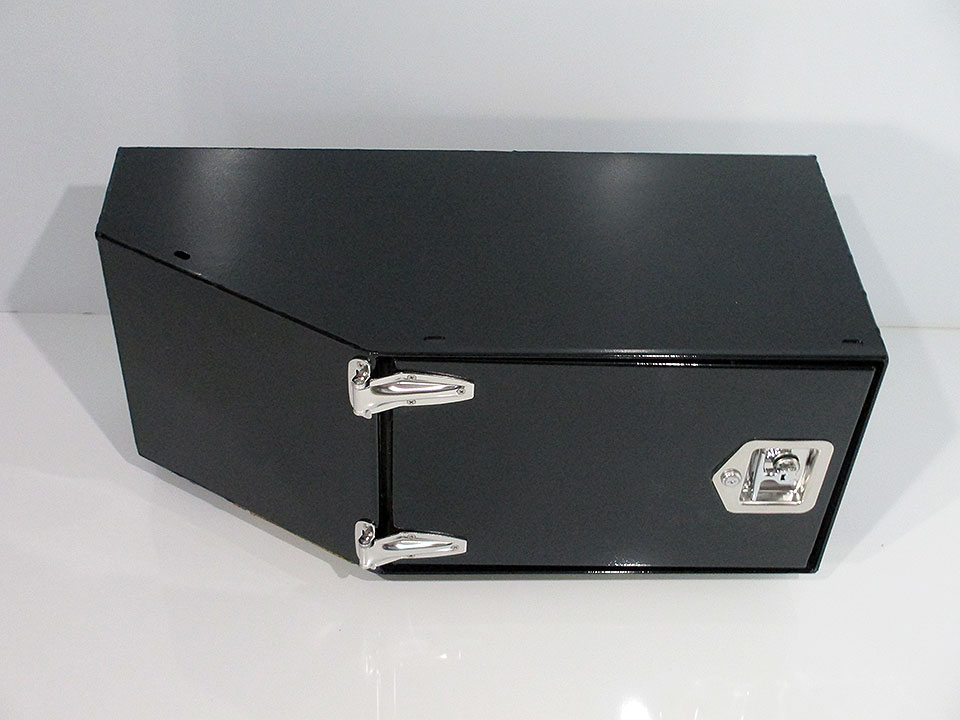 Bradford built underbody clearance tool box